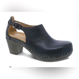 Dansko Sassy Black Milled size 7.5